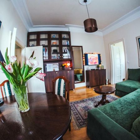 Crown Apartment With Garden View Belgrad Exteriör bild