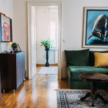 Crown Apartment With Garden View Belgrad Exteriör bild
