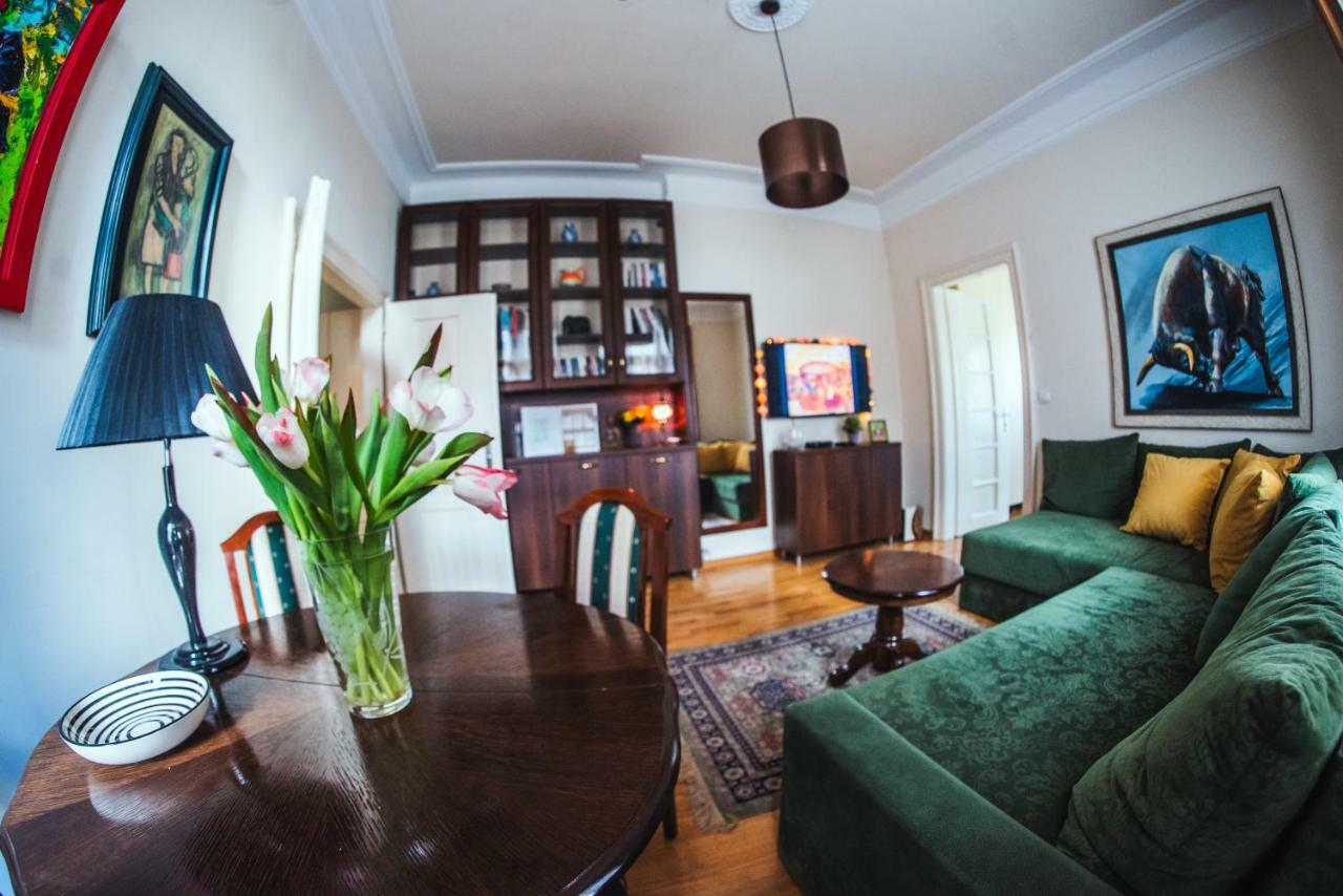 Crown Apartment With Garden View Belgrad Exteriör bild