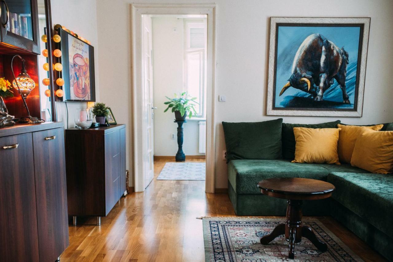 Crown Apartment With Garden View Belgrad Exteriör bild
